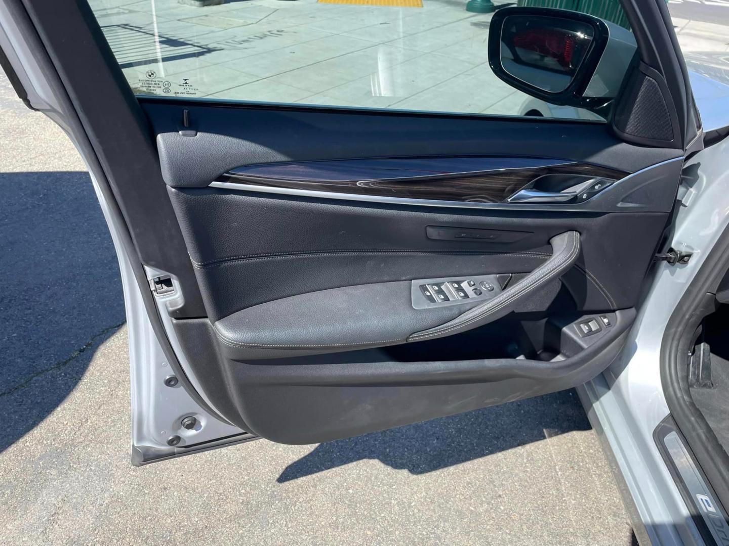 2018 SILVER /BLACK BMW 5-Series 530e iPerformance (WBAJA9C55JB) with an 2.0L L4 DOHC 16V TURBO HYBRID engine, 8A transmission, located at 744 E Miner Ave, Stockton, CA, 95202, (209) 944-5770, 37.956863, -121.282082 - PLUS TAXES AND FEES - Photo#5